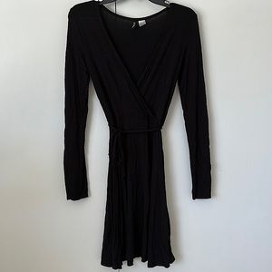 H&M Women’s Black Wrap Dress Sz 2